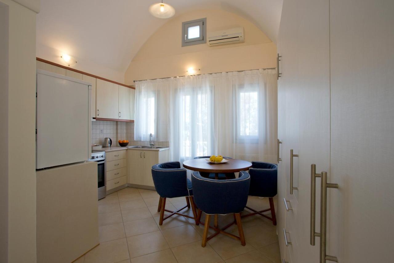 Santorini Med Homes - Sunday Apartment Mesaria Exterior foto